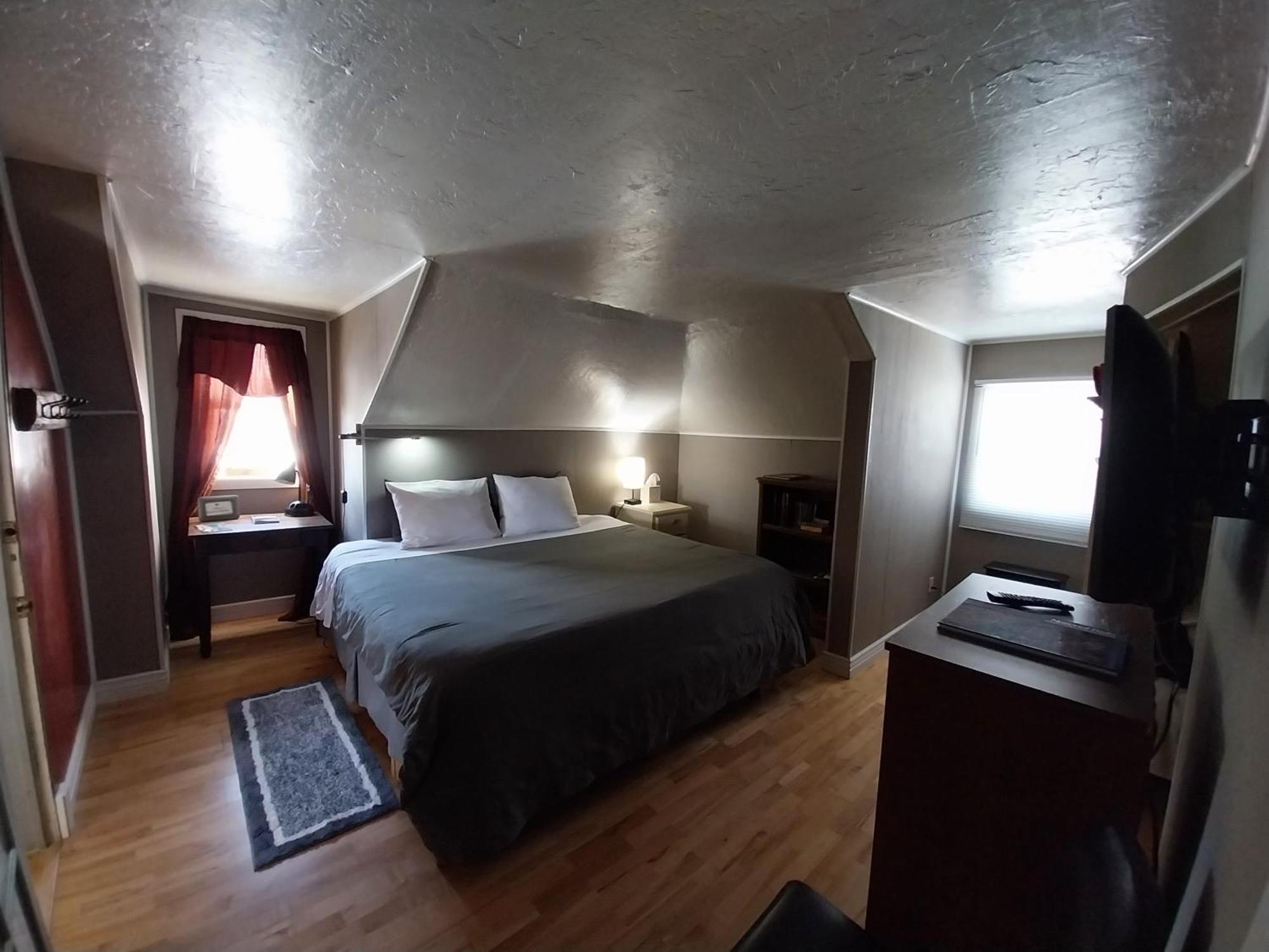 Cozy And Quiet Apartment On The Second Floor Escalante Bagian luar foto