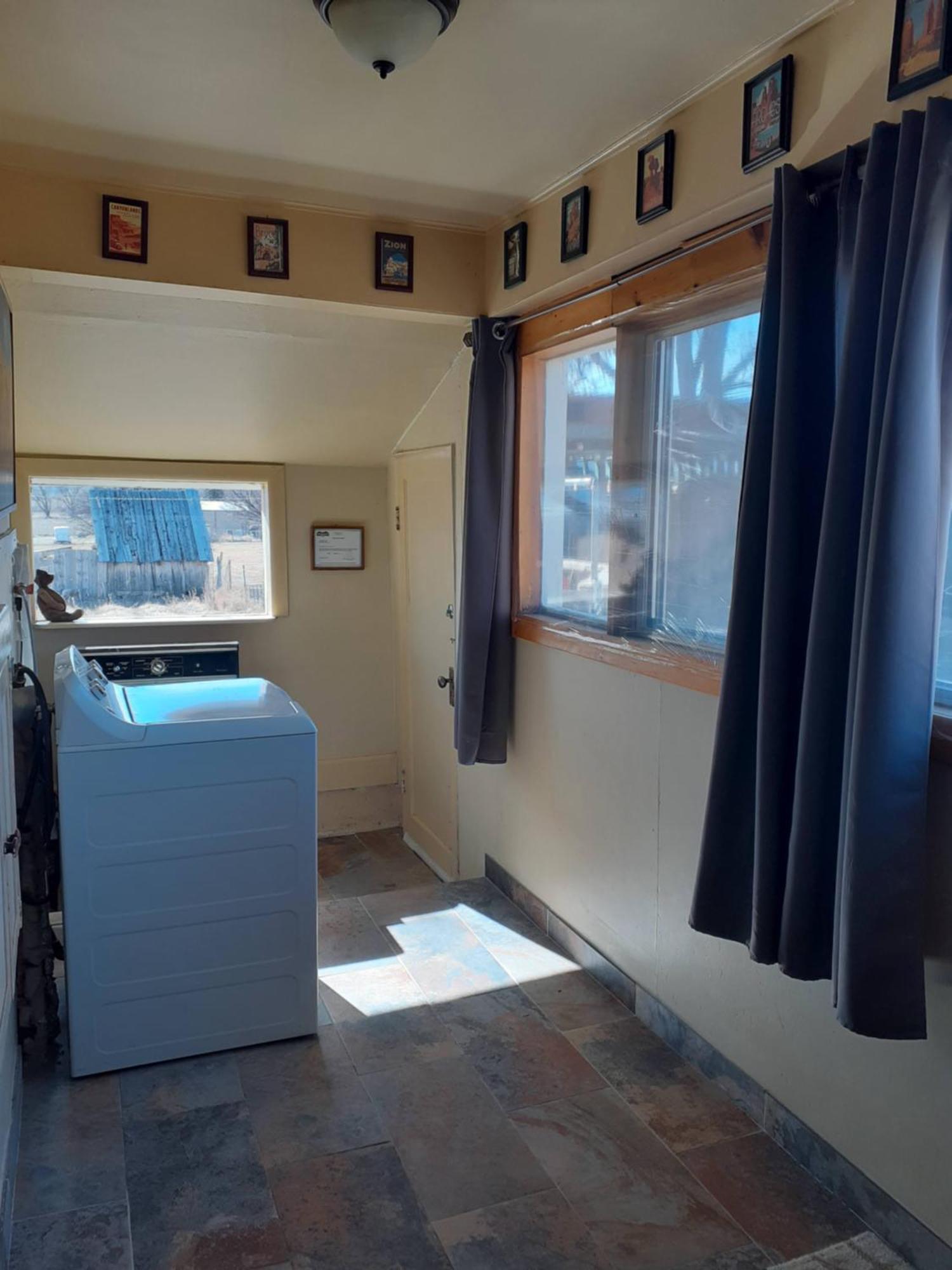 Cozy And Quiet Apartment On The Second Floor Escalante Bagian luar foto